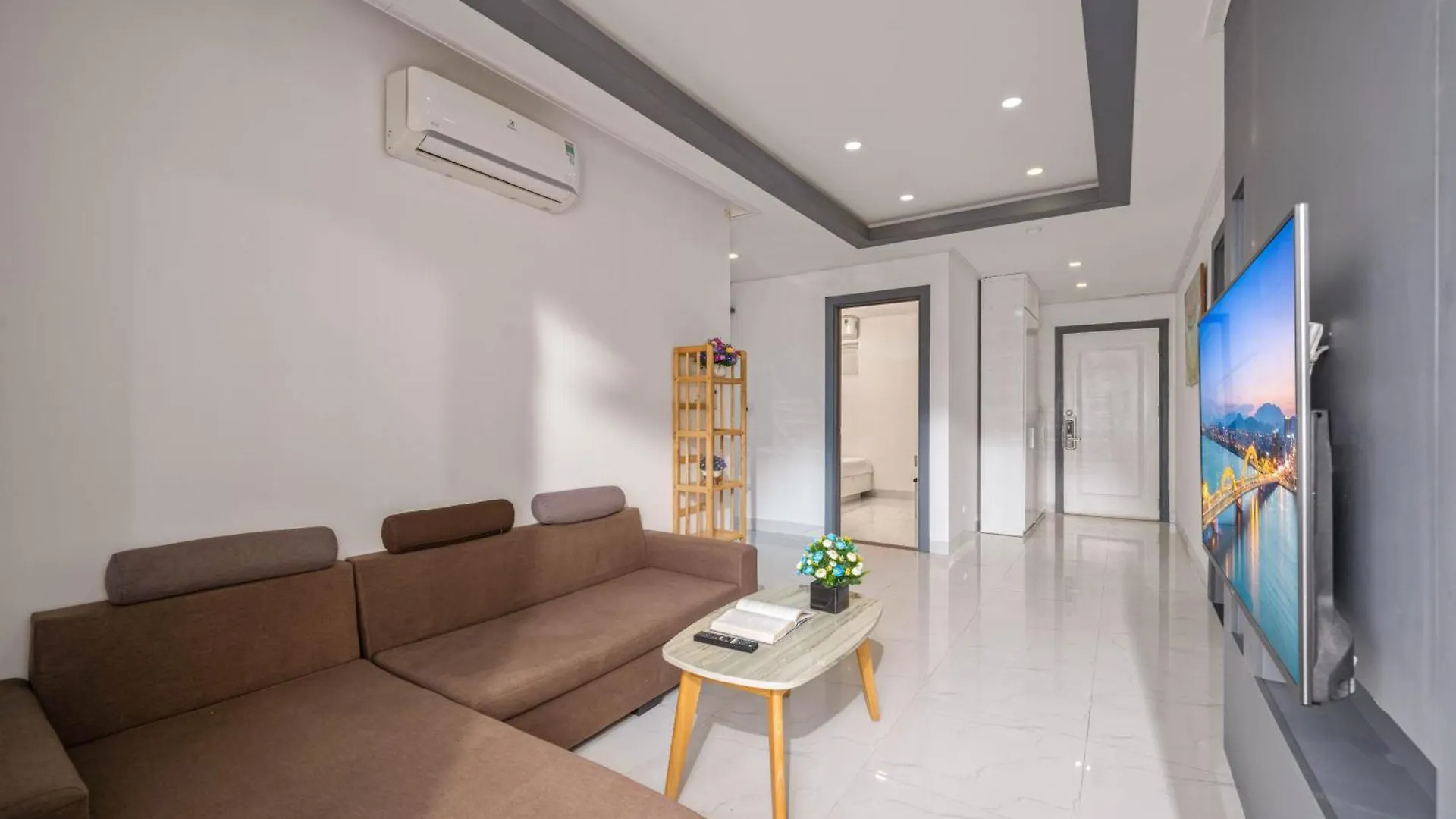 Bee Home 30F3Bdr Da Nang Apartment