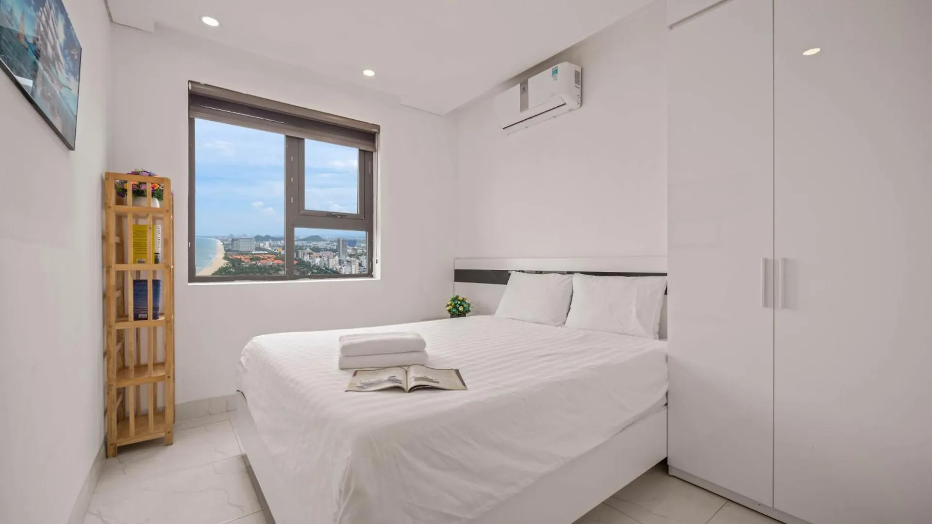 Apartment Bee Home 30F3Bdr Da Nang Vietnam